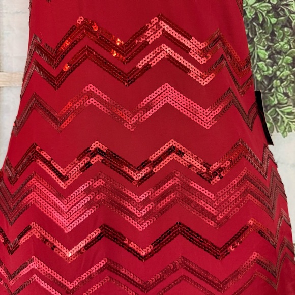 Profile red chevron sequin semi formal HOCO party mini dress scoop neck festive - Picture 4 of 14